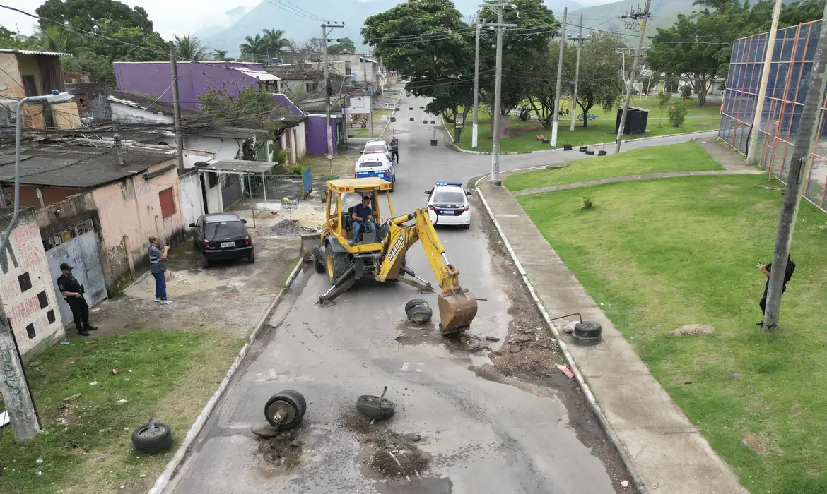 Operação Barricada Zero removeu 6,5 toneladas de bloqueios no Rio