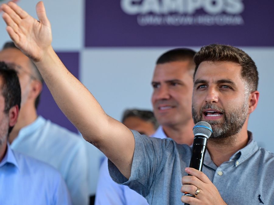 Wladimir anuncia renúncia à Prefeitura de Campos e Frederico assume dia 2